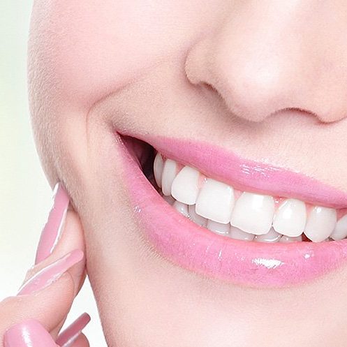 En el dentista Clinica Dental Puerta del Sur realizamos tratamientos de estética con muy buenos resultados