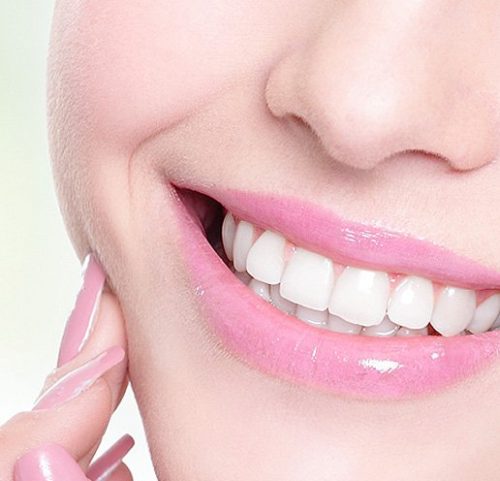 En el dentista Clinica Dental Puerta del Sur realizamos tratamientos de estética con muy buenos resultados