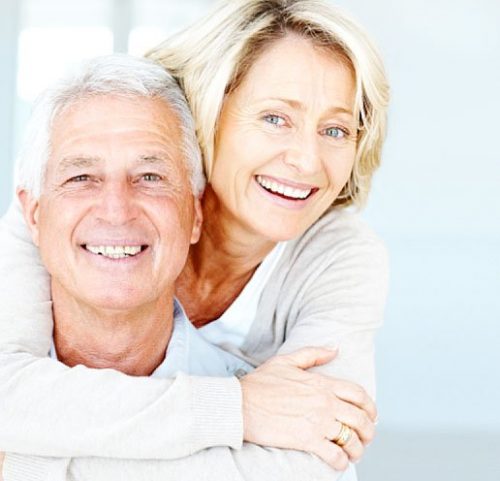 En el dentista Clinica Dental Puerta del Sur realizamos implantología con muy buenos resultados